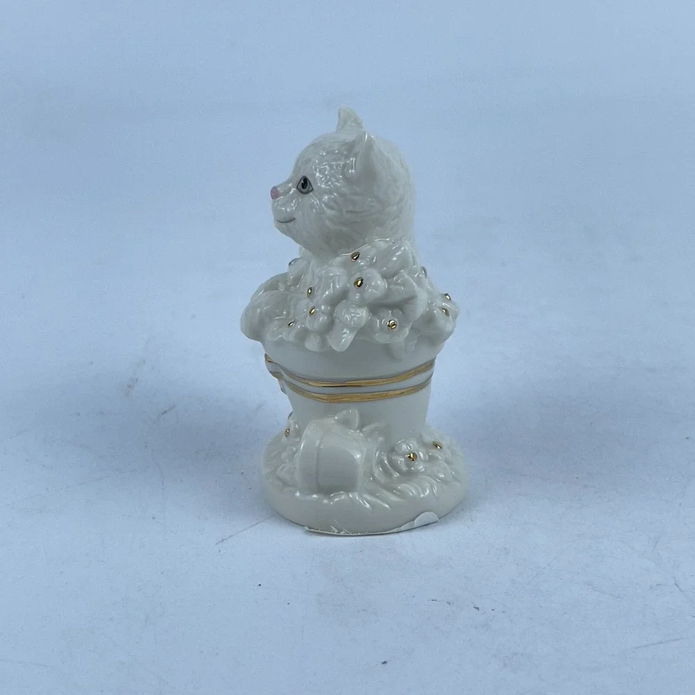Lenox Mini Kitty Ivory & Gold Cat‎ Kitten in Flower Basket Decorative Figurine